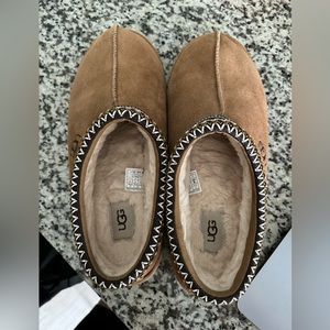 Ugg slippers